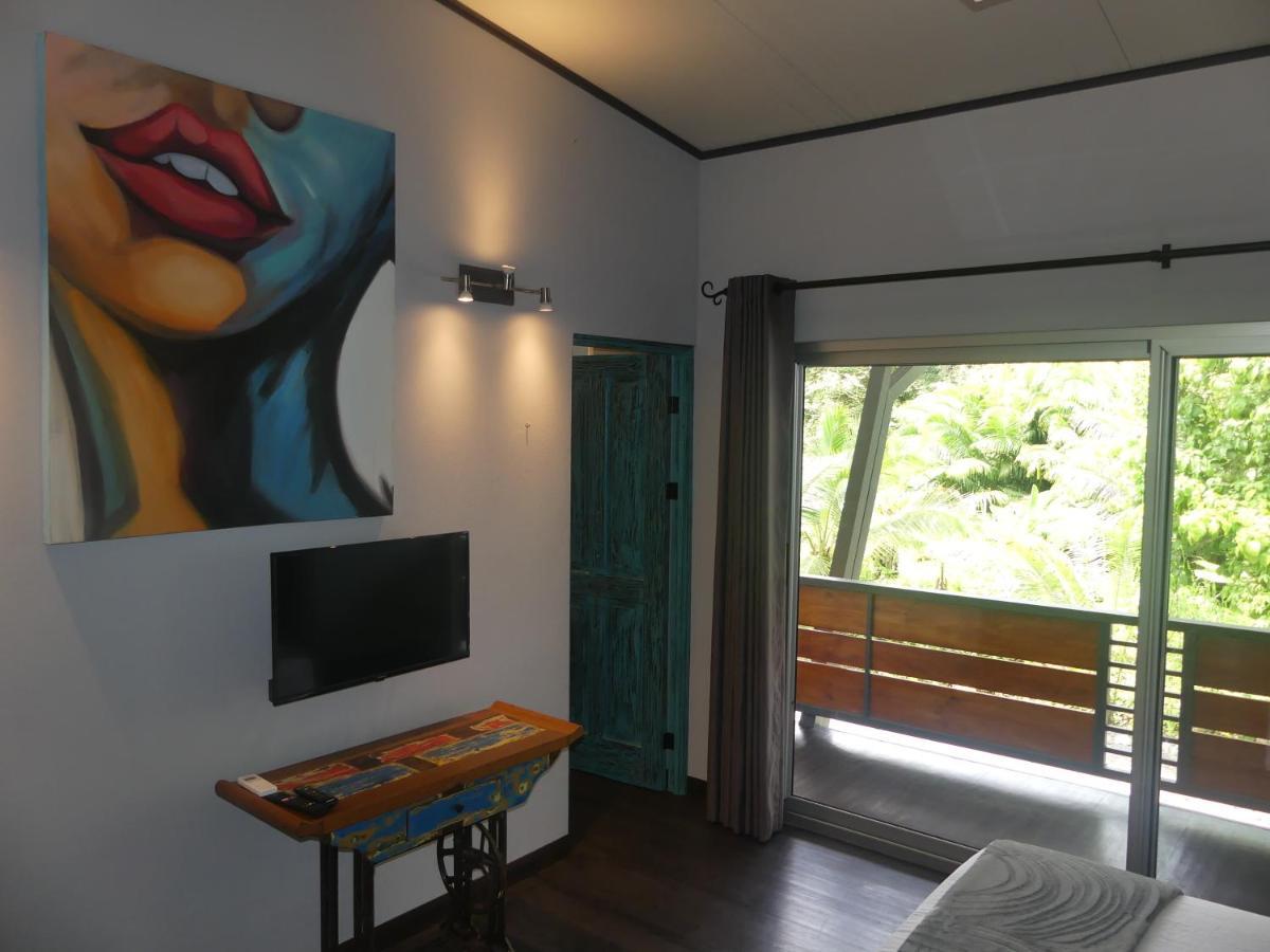 Hotel Faremiti Uvita Buitenkant foto